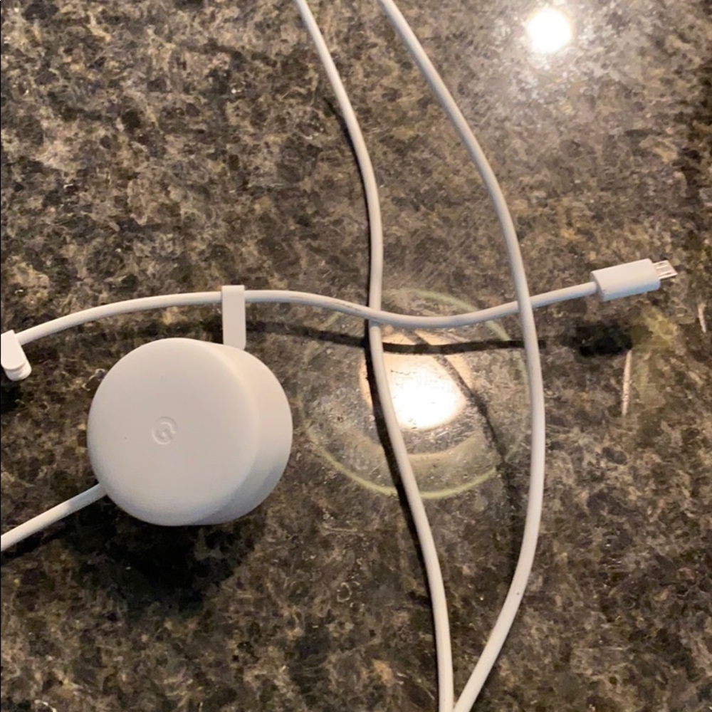 Google Home - Picture 3 of 3